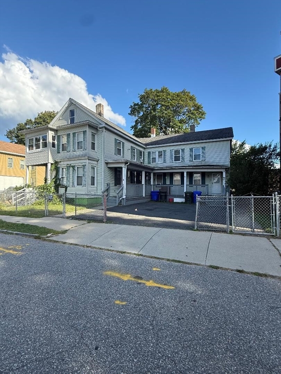 5-9 Grant St, Springfield, Massachusetts, 7 Bedrooms Bedrooms, 15 Rooms Rooms,4.5 BathroomsBathrooms,Residential Income,For Sale,Grant St,73423655