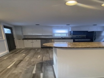 15 Webster, Newton, Massachusetts, 1 Bedroom Bedrooms, 3 Rooms Rooms,1 BathroomBathrooms,Residential Lease,For Rent,Webster,73455389