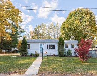 7 Meadow Way, Norton, Massachusetts, 3 Bedrooms Bedrooms, 6 Rooms Rooms,1 BathroomBathrooms,Residential,For Sale,Meadow Way,73446863