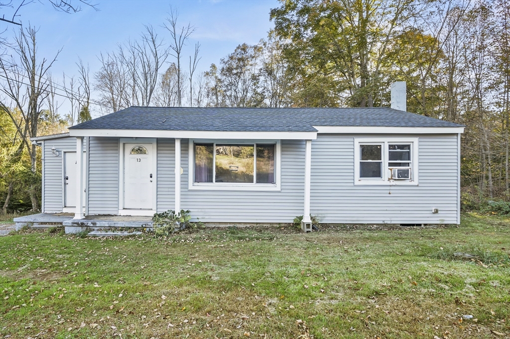 13 South Maple Street, Brookfield, Massachusetts, 3 Bedrooms Bedrooms, 5 Rooms Rooms,1 BathroomBathrooms,Residential,For Sale,South Maple Street,73445168