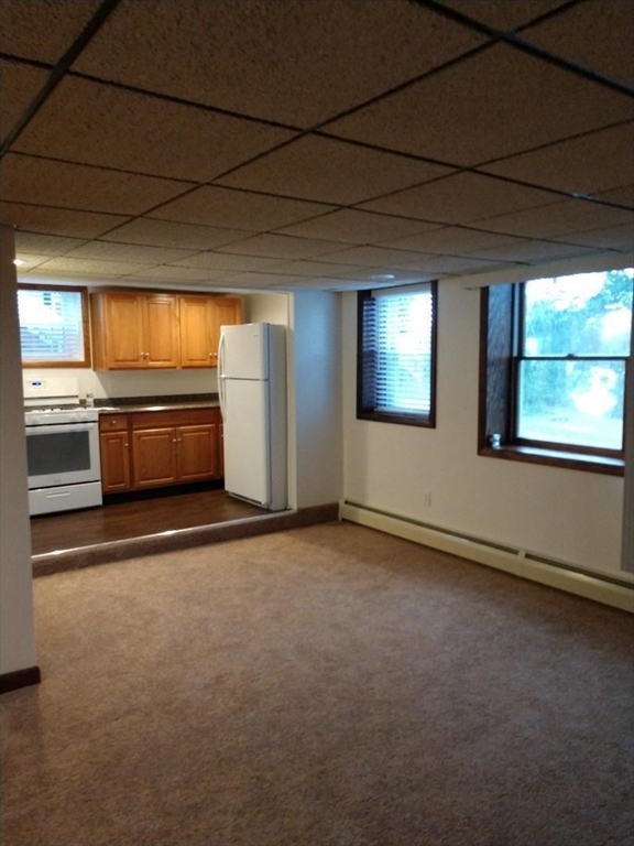 213 Dwelly Street, Fall River, Massachusetts, 1 Bedroom Bedrooms, 4 Rooms Rooms,1 BathroomBathrooms,Residential Lease,For Rent,Dwelly Street,73441779