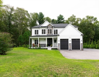 25 Gregory Way, North Attleboro, Massachusetts, 4 Bedrooms Bedrooms, 7 Rooms Rooms,3.5 BathroomsBathrooms,Residential,For Sale,Gregory Way,73427629