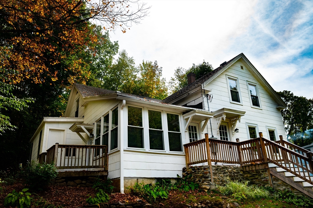 102 S Main St, Ashburnham, Massachusetts, 3 Bedrooms Bedrooms, 7 Rooms Rooms,1 BathroomBathrooms,Residential,For Sale,S Main St,73438458