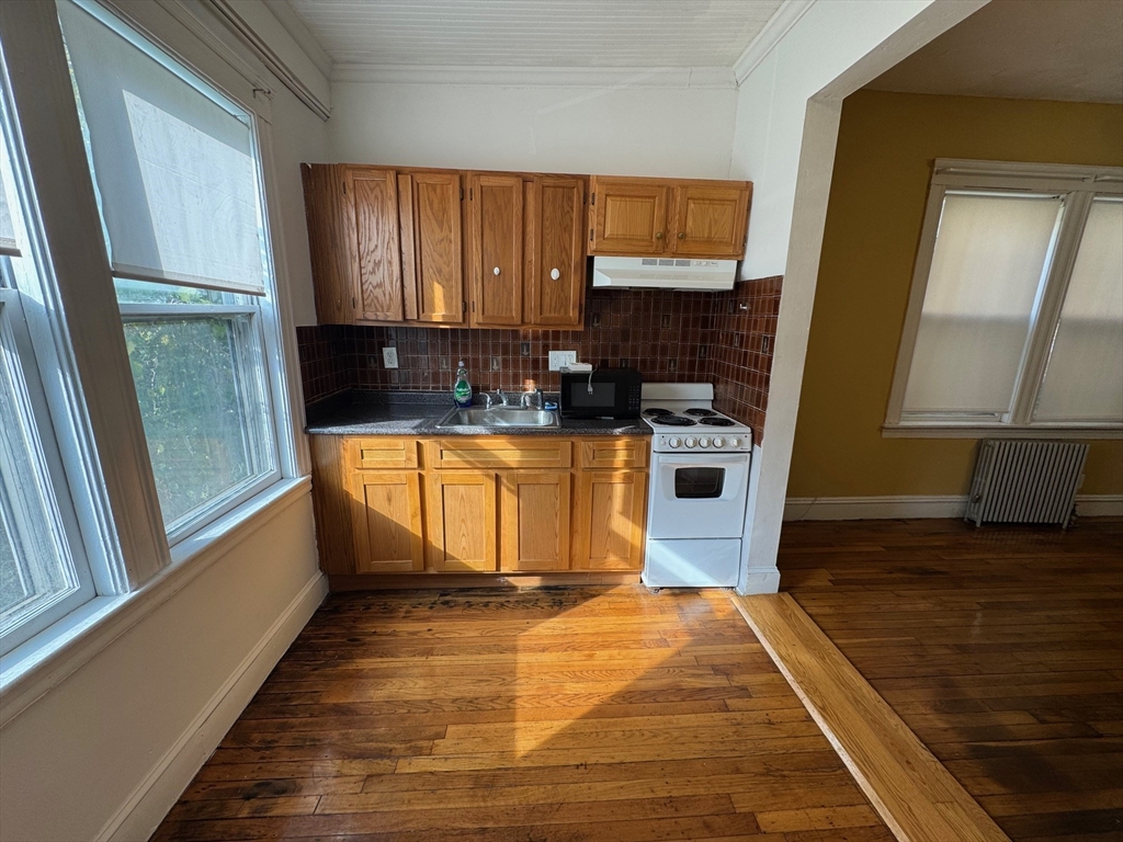 43 Cheney, Boston, Massachusetts, 1 Bedroom Bedrooms, 3 Rooms Rooms,1 BathroomBathrooms,Residential Lease,For Rent,Cheney,73453799