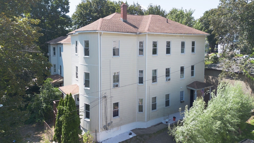 6 Vernon Street Place, Worcester, Massachusetts, 2 Bedrooms Bedrooms, 4 Rooms Rooms,1 BathroomBathrooms,Residential Lease,For Rent,Vernon Street Place,73415827