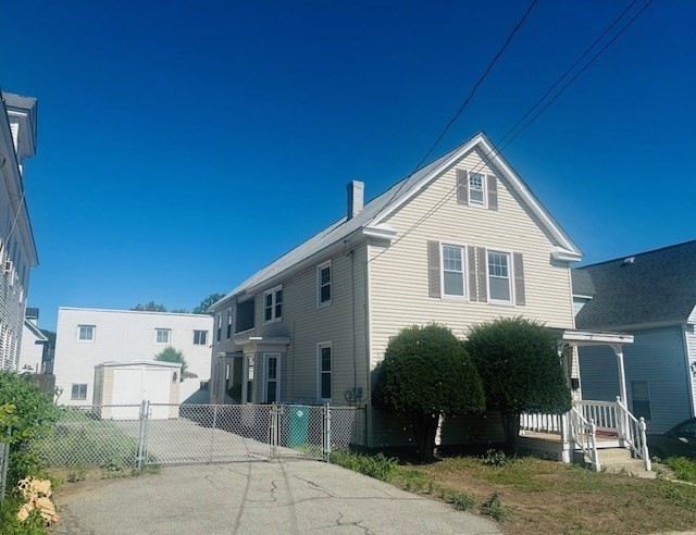 58-60 2nd Ave, Lowell, Massachusetts, 5 Bedrooms Bedrooms, 10 Rooms Rooms,2 BathroomsBathrooms,Residential Income,For Sale,2nd Ave,73423063