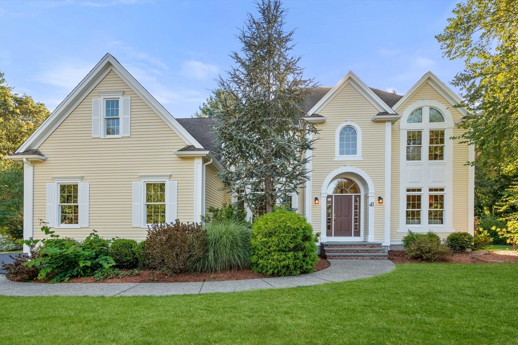 41 Oriole Road, Medfield, Massachusetts, 4 Bedrooms Bedrooms, 10 Rooms Rooms,3.5 BathroomsBathrooms,Residential,For Sale,Oriole Road,73435953