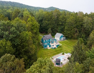 39 North Mountain Rd, Lanesborough, Massachusetts, 4 Bedrooms Bedrooms, 8 Rooms Rooms,3.5 BathroomsBathrooms,Residential,For Sale,North Mountain Rd,73427206