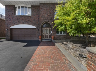 216 Forest Street, Medford, Massachusetts, 3 Bedrooms Bedrooms, 6 Rooms Rooms,3 BathroomsBathrooms,Residential Lease,For Rent,Forest Street,73429596
