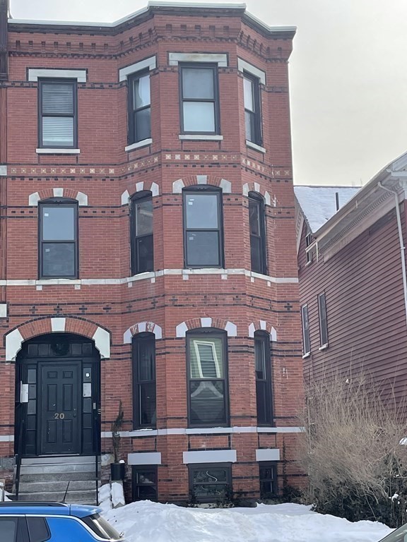 20 Perrin, Boston, Massachusetts, 1 Bedroom Bedrooms, 3 Rooms Rooms,1 BathroomBathrooms,Residential Lease,For Rent,Perrin,73445295