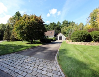 14 Jennifer Lane, Lakeville, Massachusetts, 3 Bedrooms Bedrooms, 6 Rooms Rooms,2 BathroomsBathrooms,Residential,For Sale,Jennifer Lane,73437608