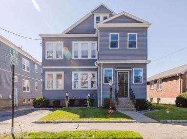13 Woodrow Ave, Newton, Massachusetts, 2 Bedrooms Bedrooms, 5 Rooms Rooms,1 BathroomBathrooms,Residential Lease,For Rent,Woodrow Ave,73442725