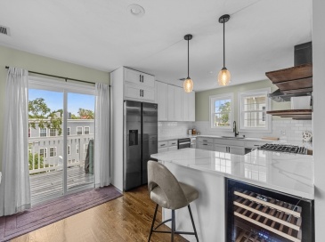 47 Oldfields Rd, Boston, Massachusetts, 3 Bedrooms Bedrooms, 6 Rooms Rooms,2 BathroomsBathrooms,Residential Lease,For Rent,Oldfields Rd,73410244