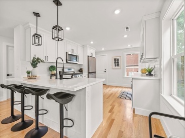 20 Ufford, Boston, Massachusetts, 4 Bedrooms Bedrooms, 10 Rooms Rooms,2 BathroomsBathrooms,Residential Lease,For Rent,Ufford,73447569