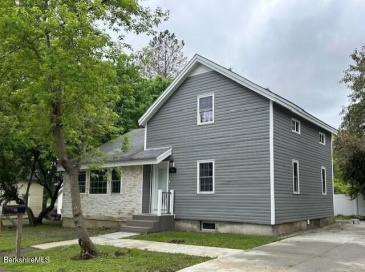 15 Murray Avenue, North Adams, Massachusetts, 4 Bedrooms Bedrooms, 5 Rooms Rooms,2 BathroomsBathrooms,Residential,For Sale,Murray Avenue,73378963 15 Murray Avenue, North Adams, Massachusetts, 4 Bedrooms Bedrooms, 5 Rooms Rooms,2 BathroomsBathrooms,Residential,For Sale,Murray Avenue,73378963