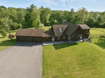 4 Paddock Road, Rutland, Massachusetts, 2 Bedrooms Bedrooms, 6 Rooms Rooms,2.5 BathroomsBathrooms,Residential,For Sale,Paddock Road,73385461