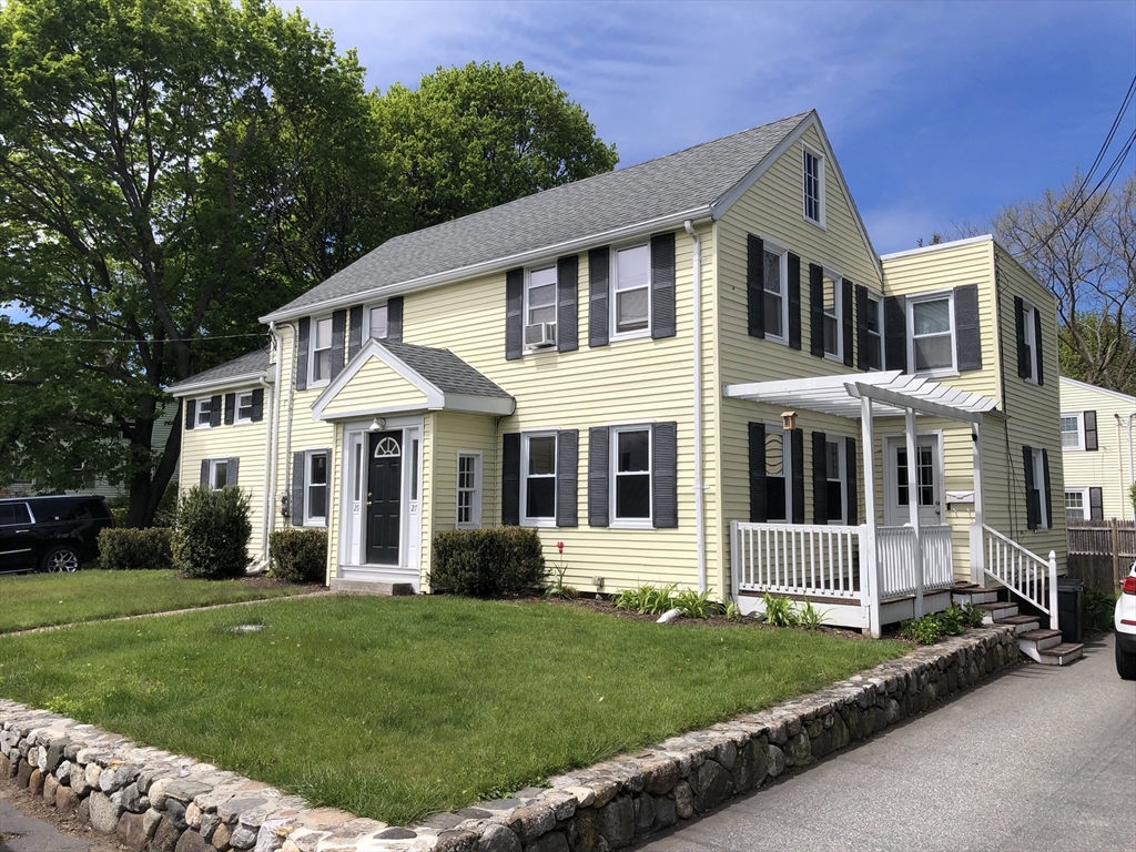 27 Kilby St, Woburn, Massachusetts, 3 Bedrooms Bedrooms, 6 Rooms Rooms,1.5 BathroomsBathrooms,Residential Lease,For Rent,Kilby St,73453233