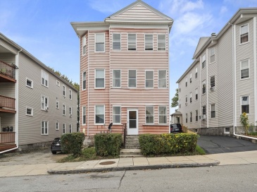 17 Plantation St, Worcester, Massachusetts, 7 Bedrooms Bedrooms, 18 Rooms Rooms,3 BathroomsBathrooms,Residential Income,For Sale,Plantation St,73437587