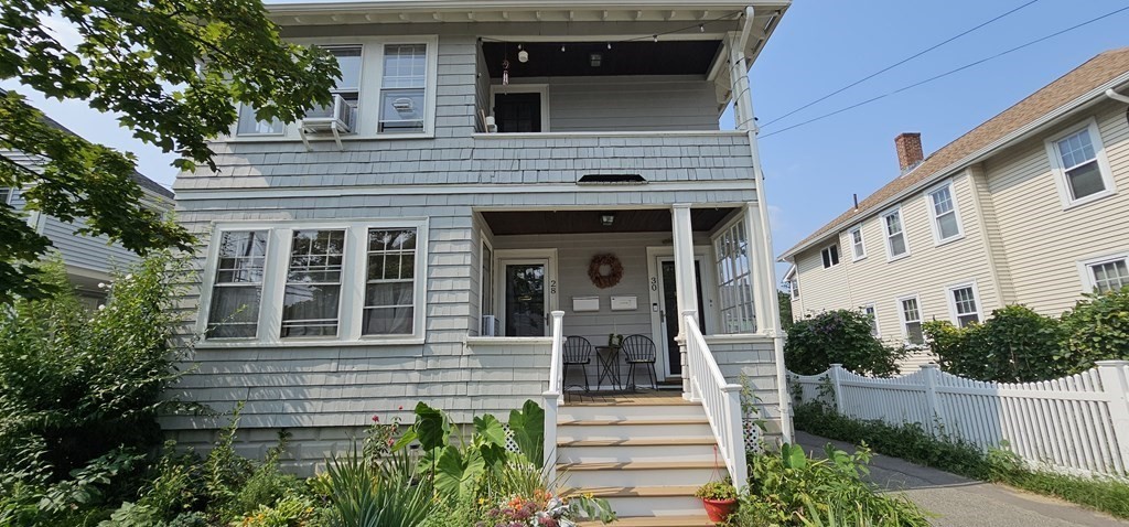 28 Rawson Rd, Arlington, Massachusetts, 2 Bedrooms Bedrooms, 5 Rooms Rooms,1 BathroomBathrooms,Residential Lease,For Rent,Rawson Rd,73417154
