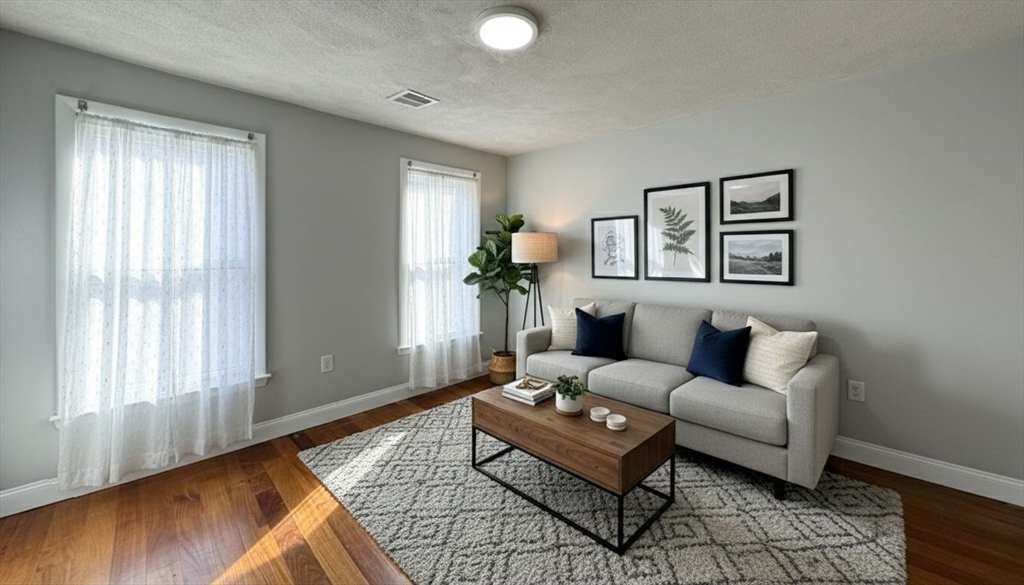 324 Princeton, Boston, Massachusetts, 2 Bedrooms Bedrooms, 5 Rooms Rooms,1 BathroomBathrooms,Residential Lease,For Rent,Princeton,73452423