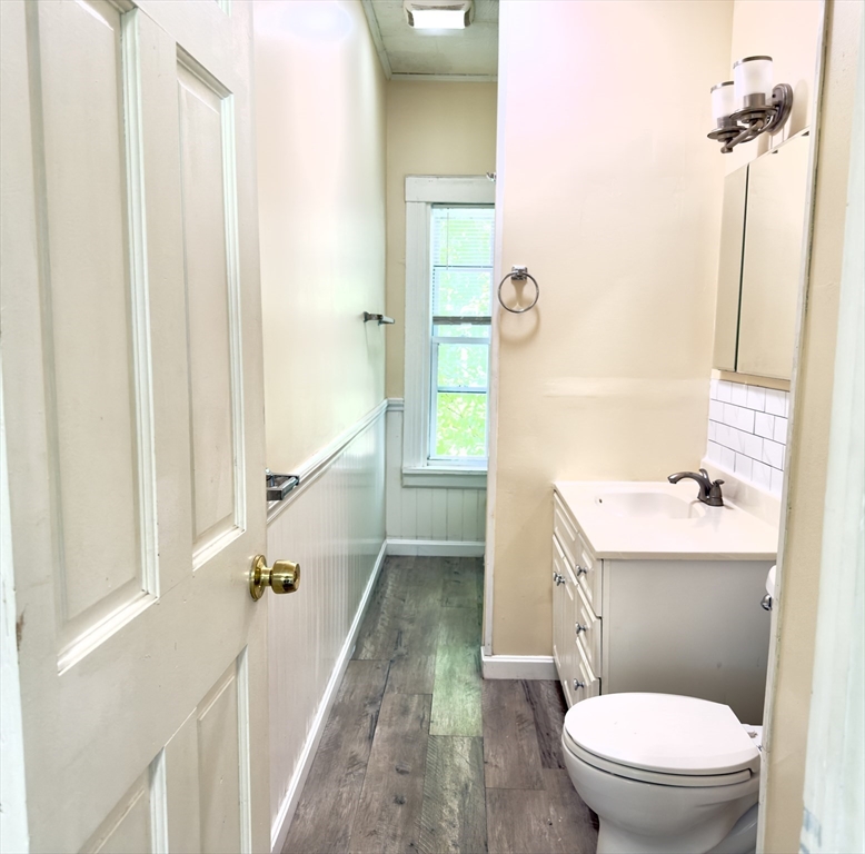65 E Central St., Worcester, Massachusetts, 4 Bedrooms Bedrooms, 6 Rooms Rooms,2 BathroomsBathrooms,Residential Lease,For Rent,E Central St.,73427822