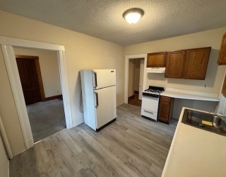 1 Glenwood Ave, Northampton, Massachusetts, 2 Bedrooms Bedrooms, 3 Rooms Rooms,1 BathroomBathrooms,Residential Lease,For Rent,Glenwood Ave,73447303