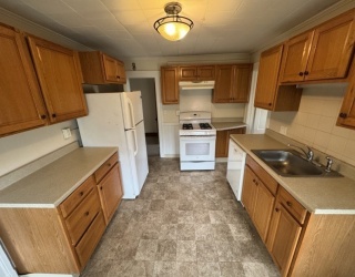 3 Glenwood Ave, Northampton, Massachusetts, 2 Bedrooms Bedrooms, 3 Rooms Rooms,1 BathroomBathrooms,Residential Lease,For Rent,Glenwood Ave,73446755