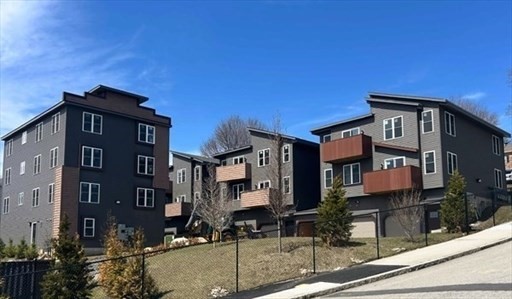 48 Richards St, Worcester, Massachusetts, 3 Bedrooms Bedrooms, 5 Rooms Rooms,2 BathroomsBathrooms,Residential Lease,For Rent,Richards St,73433631