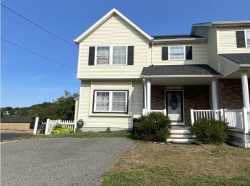65 Roberts St Ext, Malden, Massachusetts, 3 Bedrooms Bedrooms, 5 Rooms Rooms,2.5 BathroomsBathrooms,Residential Lease,For Rent,Roberts St Ext,73422052