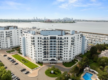 1001 Marina Dr, Quincy, Massachusetts, 2 Bedrooms Bedrooms, 5 Rooms Rooms,2 BathroomsBathrooms,Residential Lease,For Rent,Marina Dr,73452814