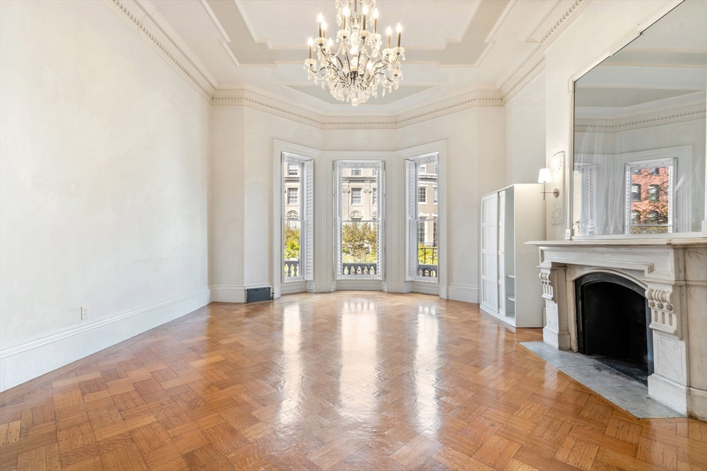 169 Beacon Street, Boston, Massachusetts, 2 Rooms Rooms,1 BathroomBathrooms,Residential Lease,For Rent,Beacon Street,73452758