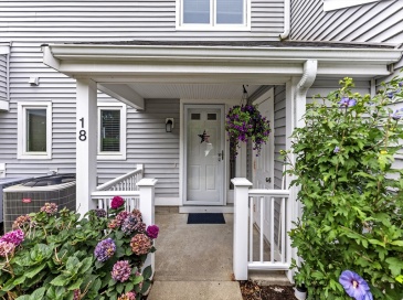 18 Westcliff Dr, Plymouth, Massachusetts, 2 Bedrooms Bedrooms, 4 Rooms Rooms,1.5 BathroomsBathrooms,Residential Lease,For Rent,Westcliff Dr,73421552