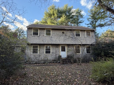 131 E Washington St, Hanson, Massachusetts, 3 Bedrooms Bedrooms, 7 Rooms Rooms,1.5 BathroomsBathrooms,Residential Lease,For Rent,E Washington St,73451707
