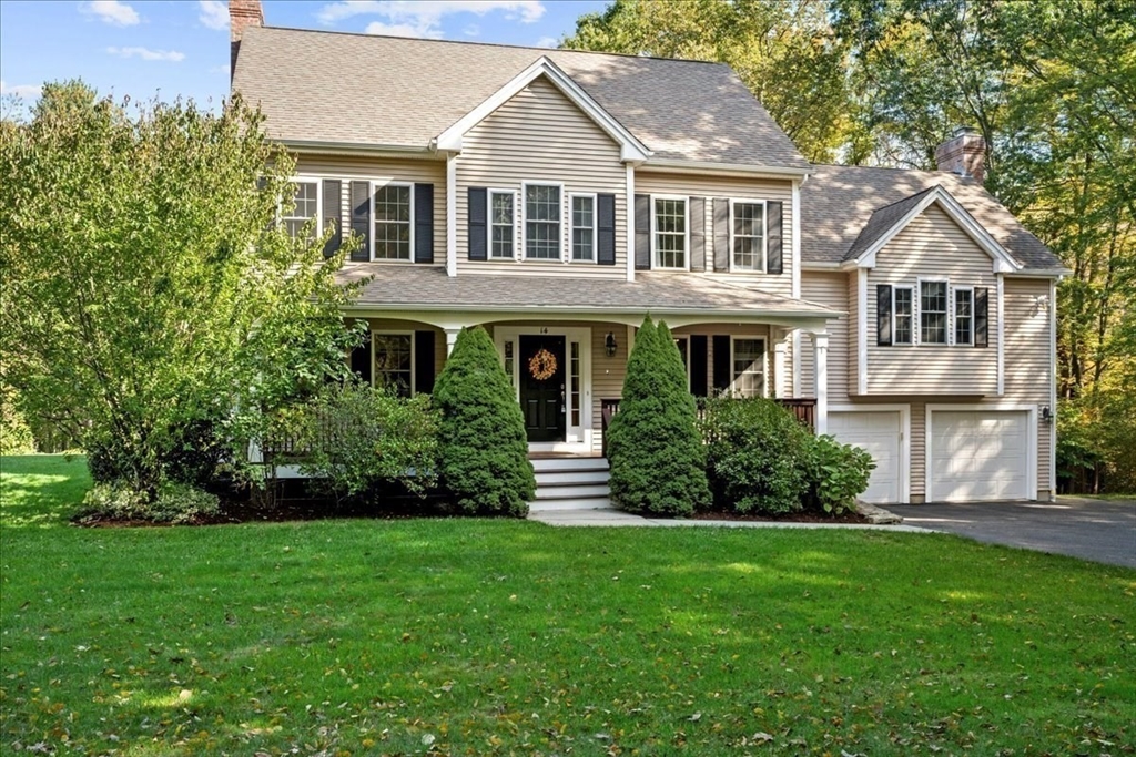 14 Auburn Rd, Millbury, Massachusetts, 4 Bedrooms Bedrooms, 8 Rooms Rooms,2.5 BathroomsBathrooms,Residential,For Sale,Auburn Rd,73442714