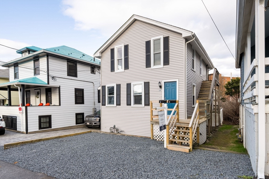 19 Berkley Rd, Hull, Massachusetts, 3 Bedrooms Bedrooms, 7 Rooms Rooms,2 BathroomsBathrooms,Residential Income,For Sale,Berkley Rd,73361109