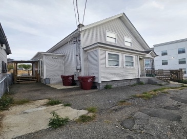 3 Forestview Ave, Lowell, Massachusetts, 3 Bedrooms Bedrooms, 6 Rooms Rooms,1.5 BathroomsBathrooms,Residential Lease,For Rent,Forestview Ave,73438666