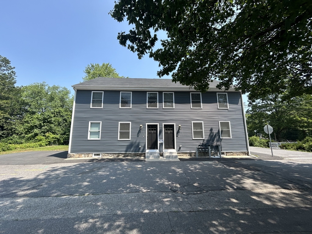 1 High Street, Grafton, Massachusetts, 3 Bedrooms Bedrooms, 5 Rooms Rooms,1 BathroomBathrooms,Residential Lease,For Rent,High Street,73447890