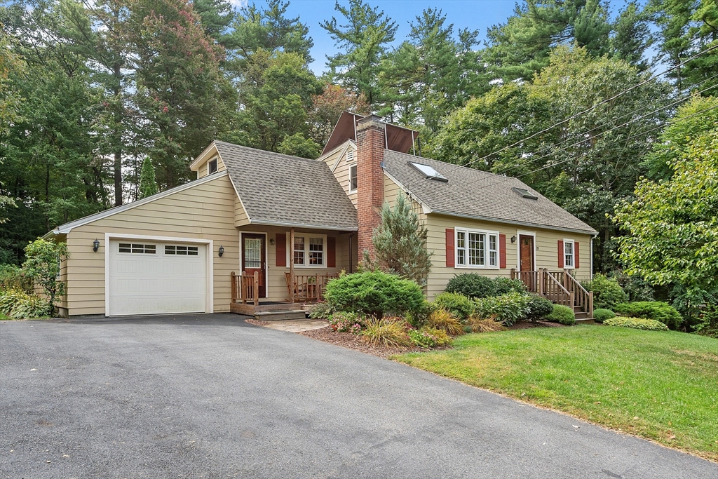 20 Woodside Dr, Sterling, Massachusetts, 3 Bedrooms Bedrooms, 7 Rooms Rooms,2 BathroomsBathrooms,Residential,For Sale,Woodside Dr,73435447