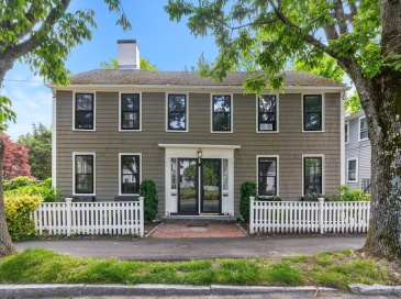 210 North St, Hingham, Massachusetts, 3 Bedrooms Bedrooms, 7 Rooms Rooms,2.5 BathroomsBathrooms,Residential Lease,For Rent,North St,73443319