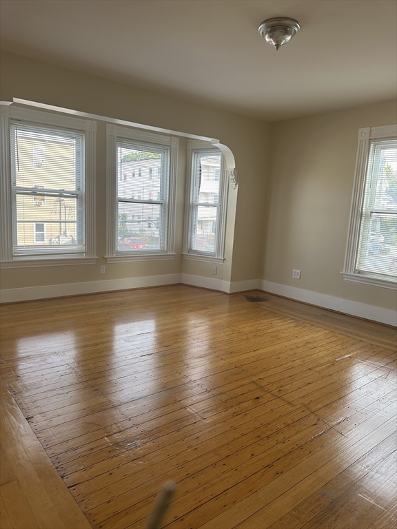 58 Field St, Brockton, Massachusetts, 3 Bedrooms Bedrooms, 6 Rooms Rooms,1 BathroomBathrooms,Residential Lease,For Rent,Field St,73389733