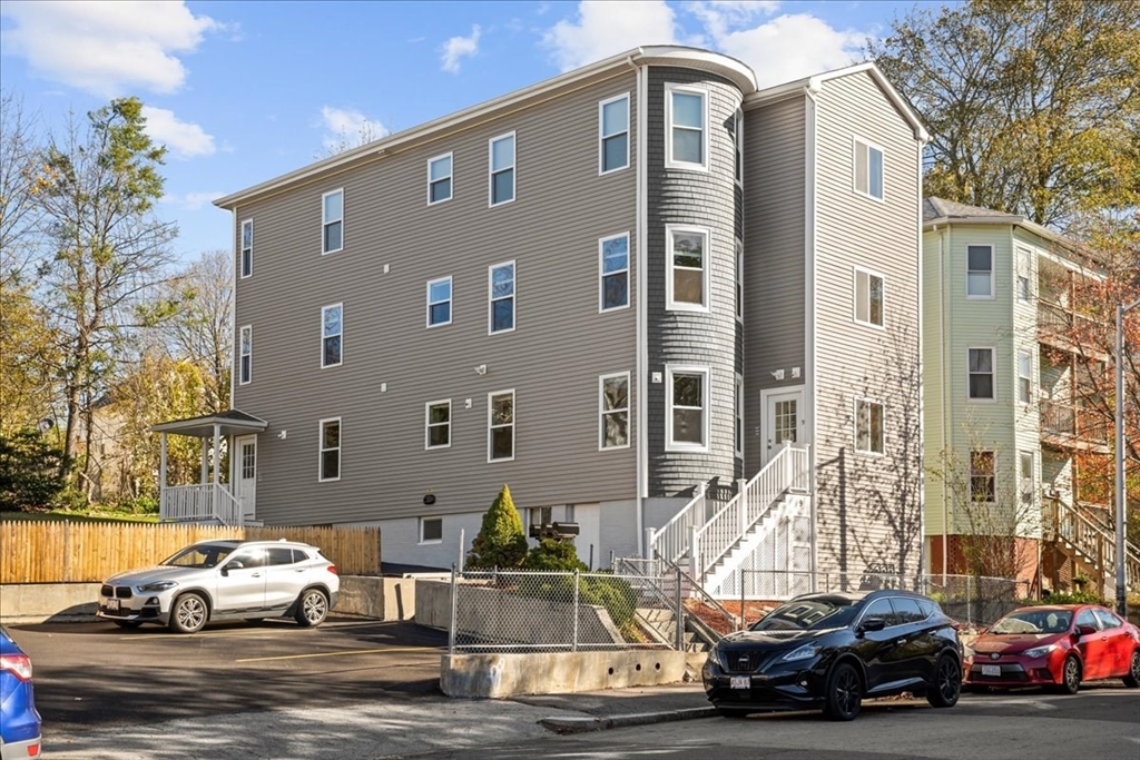 9 Upsala St, Worcester, Massachusetts, 3 Bedrooms Bedrooms, 5 Rooms Rooms,1 BathroomBathrooms,Residential Lease,For Rent,Upsala St,73451422