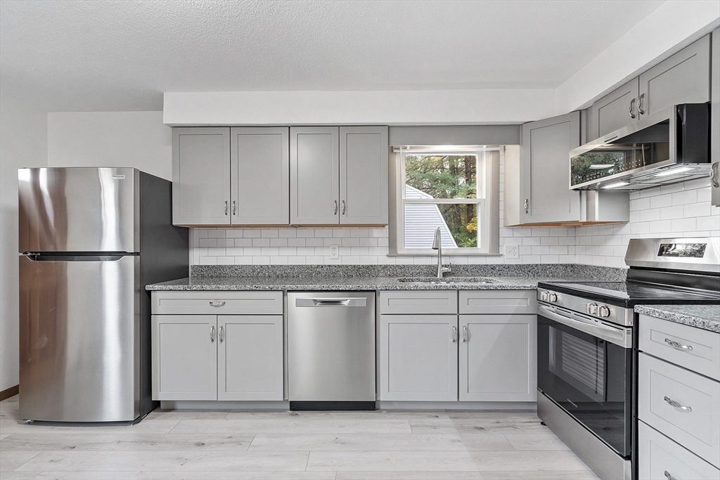 4 Haskell Road, Pepperell, Massachusetts, 3 Bedrooms Bedrooms, 6 Rooms Rooms,1.5 BathroomsBathrooms,Residential Lease,For Rent,Haskell Road,73447706