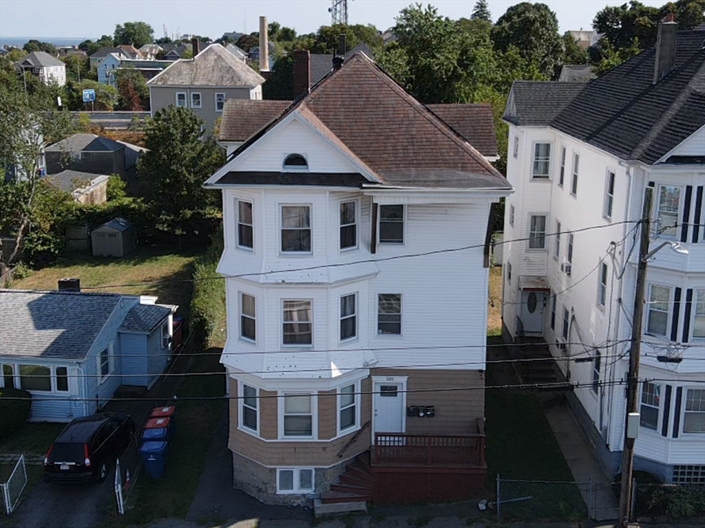 100 Peckham St, New Bedford, Massachusetts, 9 Bedrooms Bedrooms, 15 Rooms Rooms,3 BathroomsBathrooms,Residential Income,For Sale,Peckham St,73419046