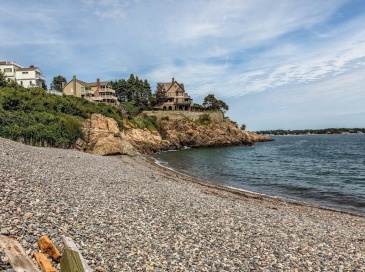 8 Jackson Road, Marblehead, Massachusetts, 4 Bedrooms Bedrooms, 9 Rooms Rooms,3.5 BathroomsBathrooms,Residential Lease,For Rent,Jackson Road,73450369