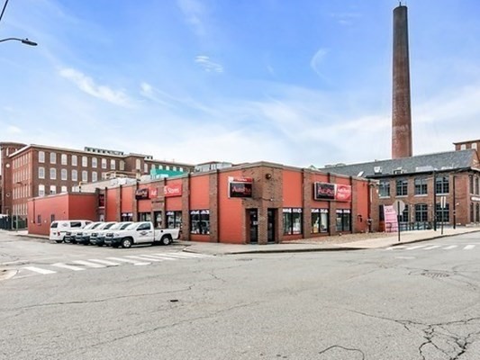 90-92 Hall, Lowell, Massachusetts, ,Commercial Sale,For Sale,Hall,73359743