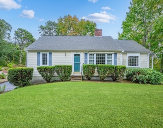 68 Seminole Dr, Yarmouth, Massachusetts, 2 Bedrooms Bedrooms, 7 Rooms Rooms,2 BathroomsBathrooms,Residential,For Sale,Seminole Dr,73441568