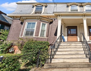 12 Mossland, Somerville, Massachusetts, 2 Bedrooms Bedrooms, 6 Rooms Rooms,1 BathroomBathrooms,Residential Income,For Sale,Mossland,73430306