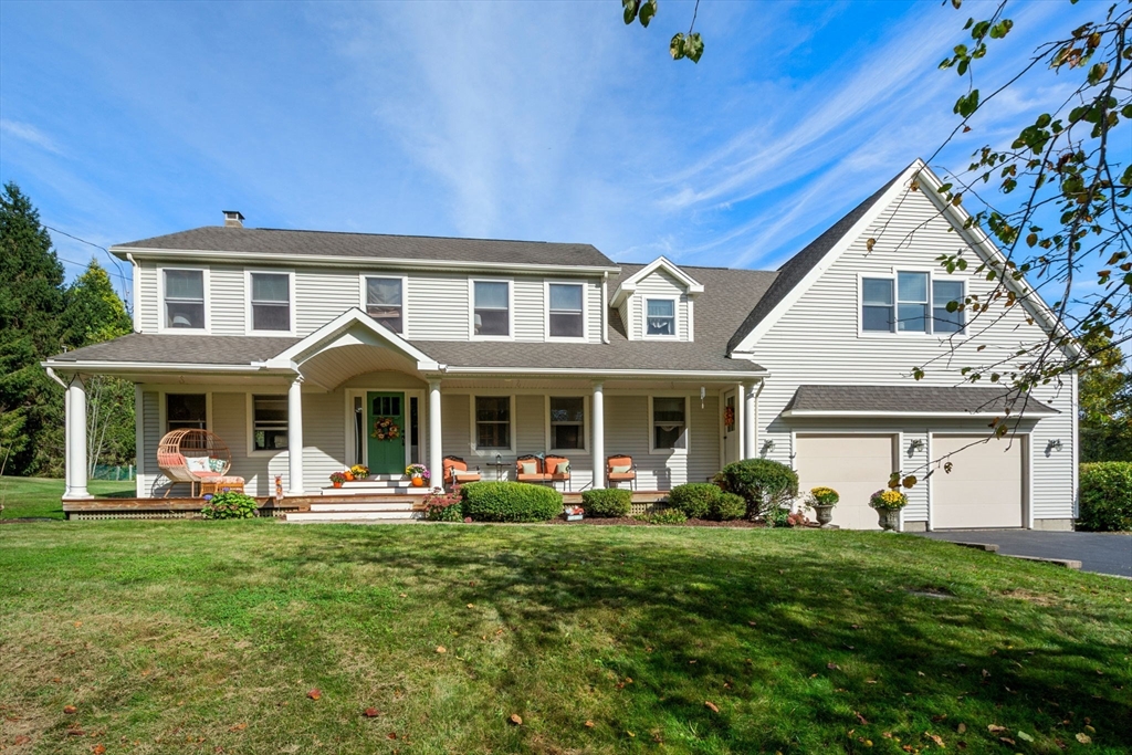 133 Dresser Hill Rd, Charlton, Massachusetts, 4 Bedrooms Bedrooms, 10 Rooms Rooms,3.5 BathroomsBathrooms,Residential,For Sale,Dresser Hill Rd,73437768