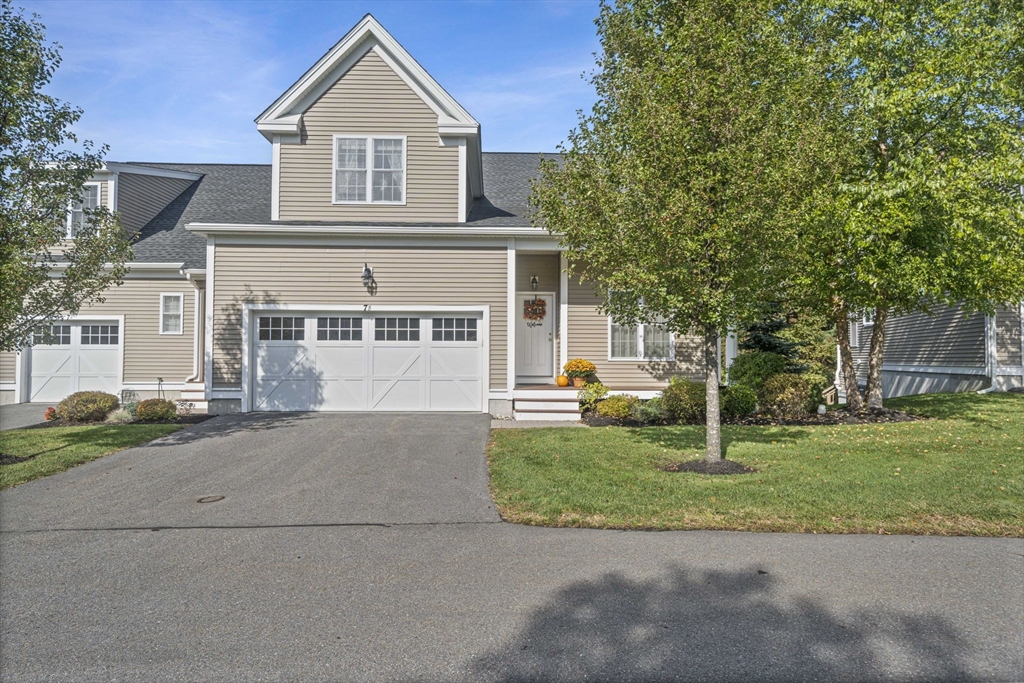 7 Lilac Cir, Groton, Massachusetts, 3 Bedrooms Bedrooms, 6 Rooms Rooms,2.5 BathroomsBathrooms,Residential,For Sale,Lilac Cir,73438242