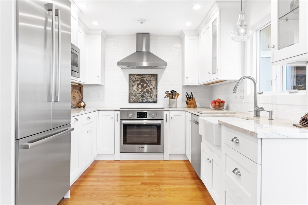 66 Pleasant St, Oxford, Massachusetts, 2 Bedrooms Bedrooms, 6 Rooms Rooms,1.5 BathroomsBathrooms,Residential,For Sale,Pleasant St,73444828